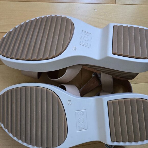 EOS Brooke Wedge Sandal - NWOT - Picture 6 of 7